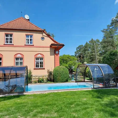 Splavsky Zamecek Apartman *